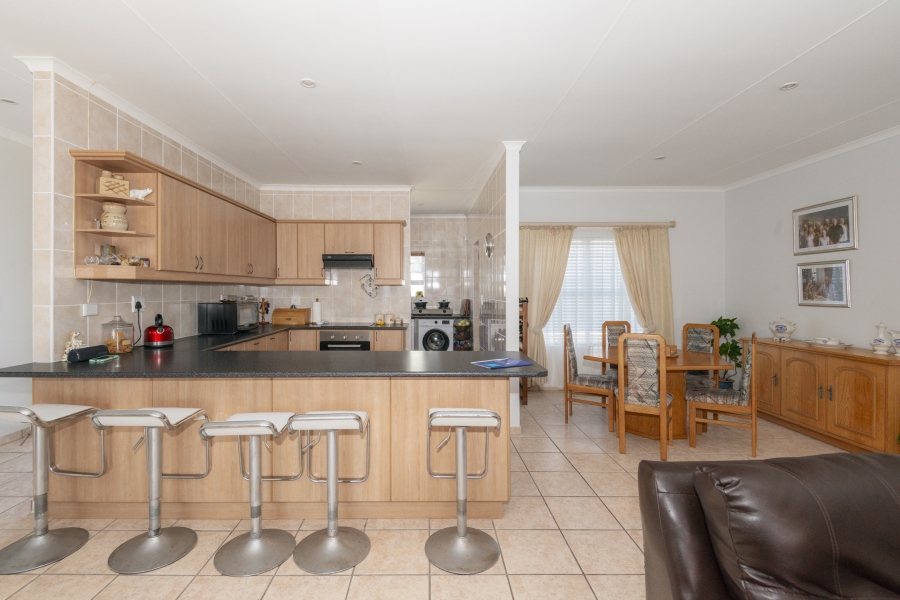3 Bedroom Property for Sale in Country Club Western Cape